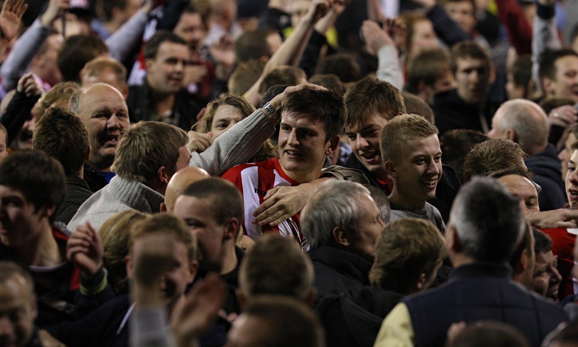 中展示了超 中展示了超