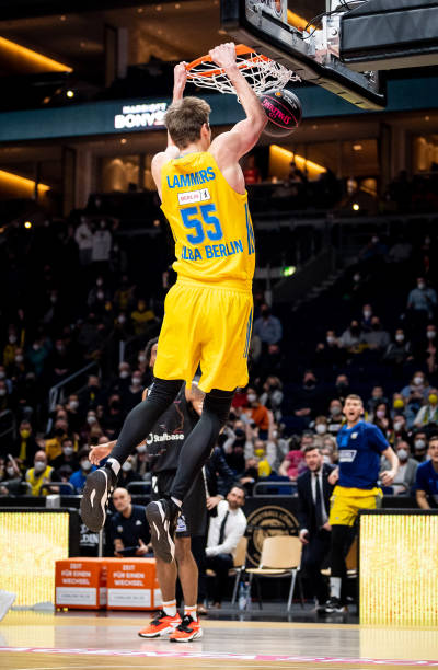 现了罕见的 现了罕见的